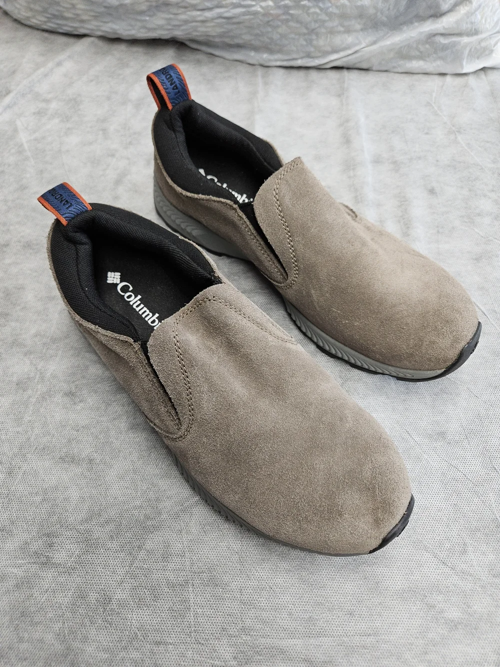 Columbia Landroamer Men’s Slip-On Suede Casual Shoe - Taupe Sz Mens 8